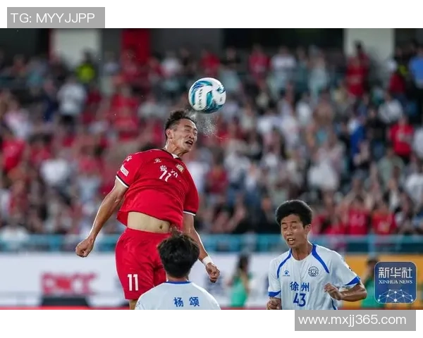 足球场上十大最具争议的球星及其引发的激烈争执事件解析